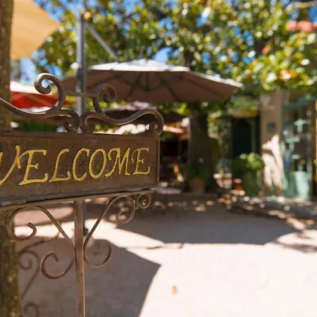 La Roseraie , Familial Ouvert Toute L'annee