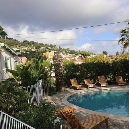 La Roseraie , Familial Ouvert Toute L'annee 3*