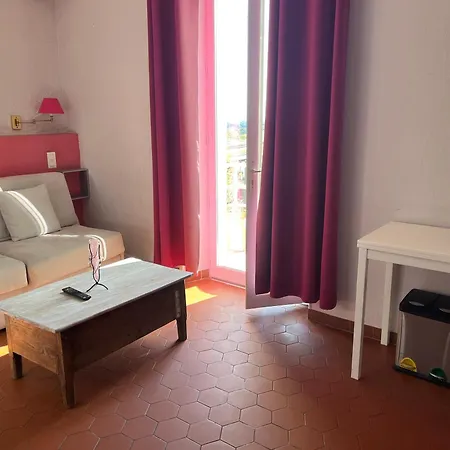 Otel La Roseraie , Familial Ouvert Toute L'annee 3*