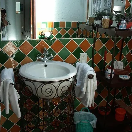 Otel La Roseraie , Familial Ouvert Toute L'annee 3*