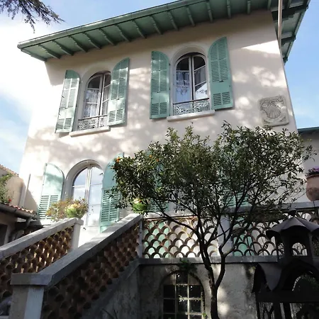 Otel La Roseraie , Familial Ouvert Toute L'annee